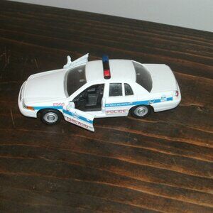 90s Chicago Police Car 1999 Ford Crown Victoria Intercepter No. 4026 Scale 1:43